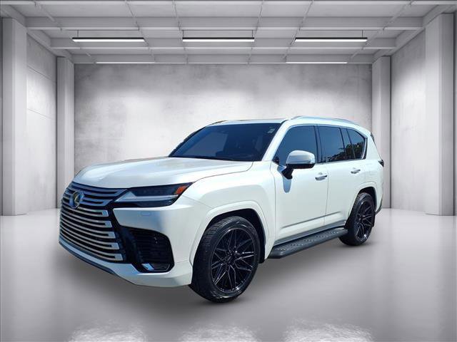 Certified 2022 Lexus LX 600 4WD w/ Luxury Package image 7