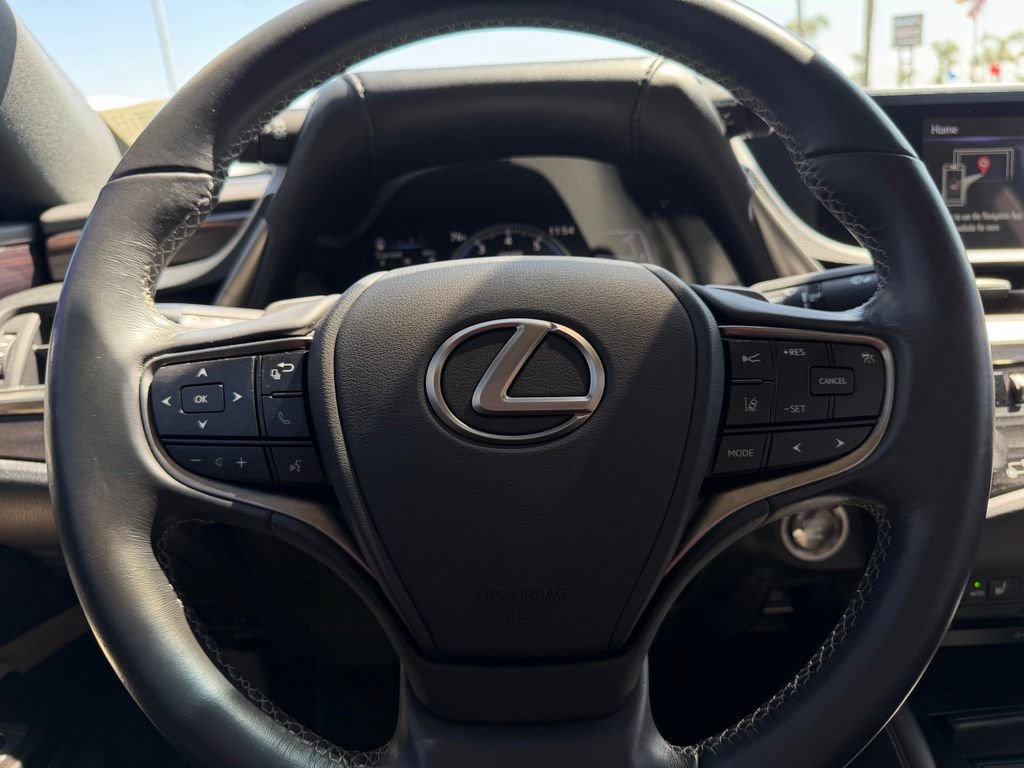 Used 2019 Lexus ES 350 w/ Premium Package FWD image 23