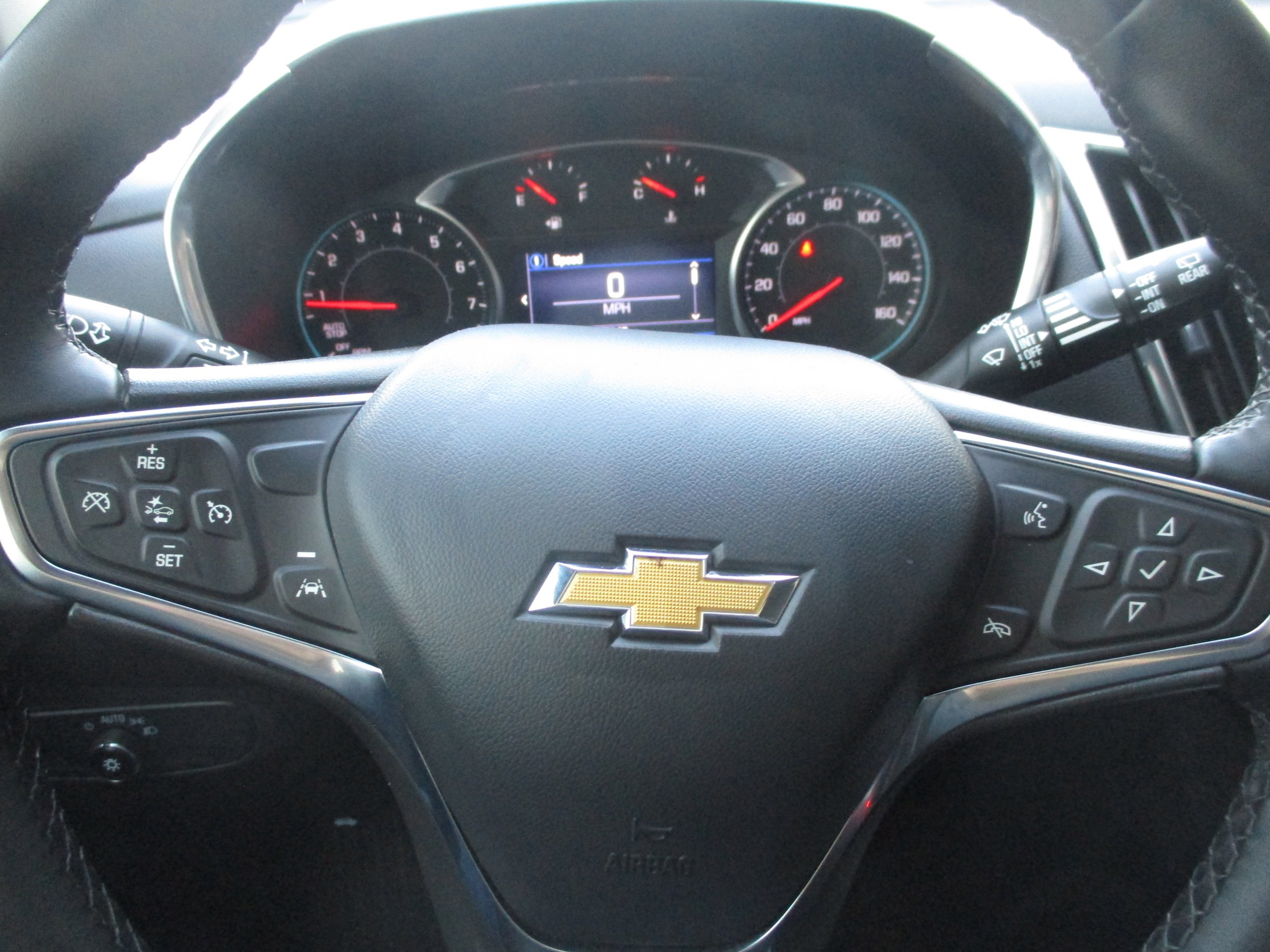 Used 2024 Chevrolet Equinox LT FWD image 23