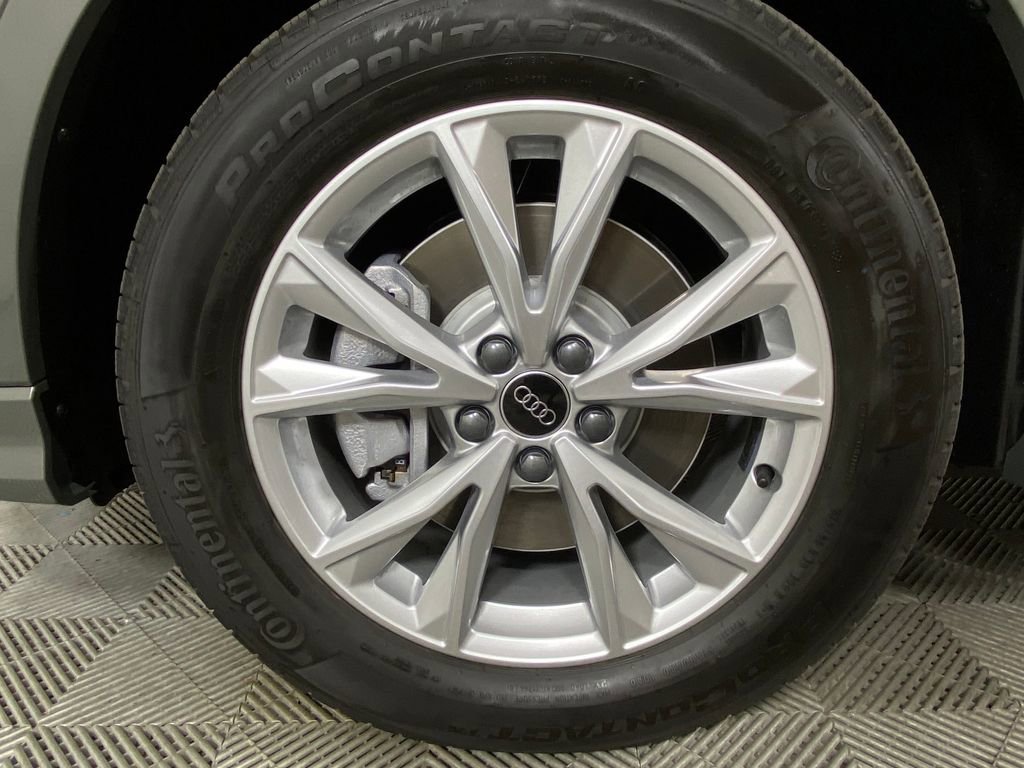 Used 2025 Audi Q3 2.0T Premium Plus w/ Premium Plus Package image 32