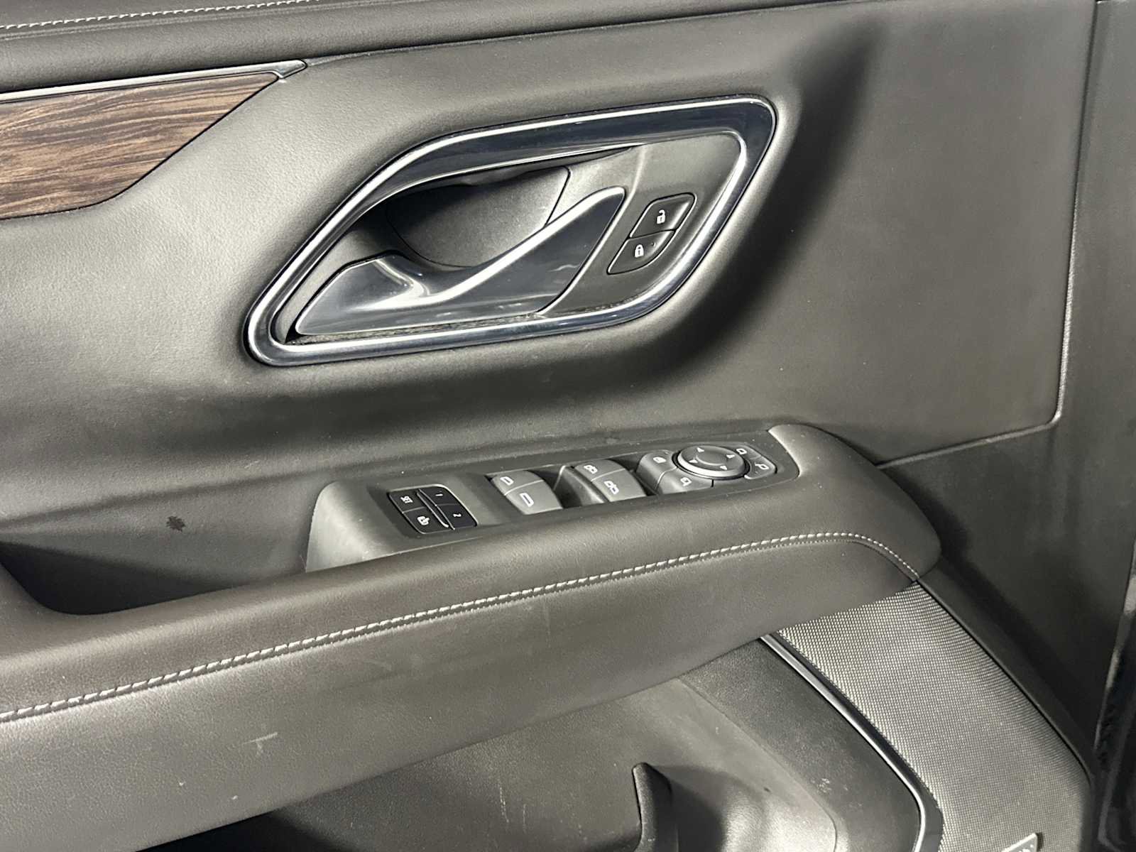 Used 2023 Chevrolet Tahoe Z71 w/ Luxury Package image 11