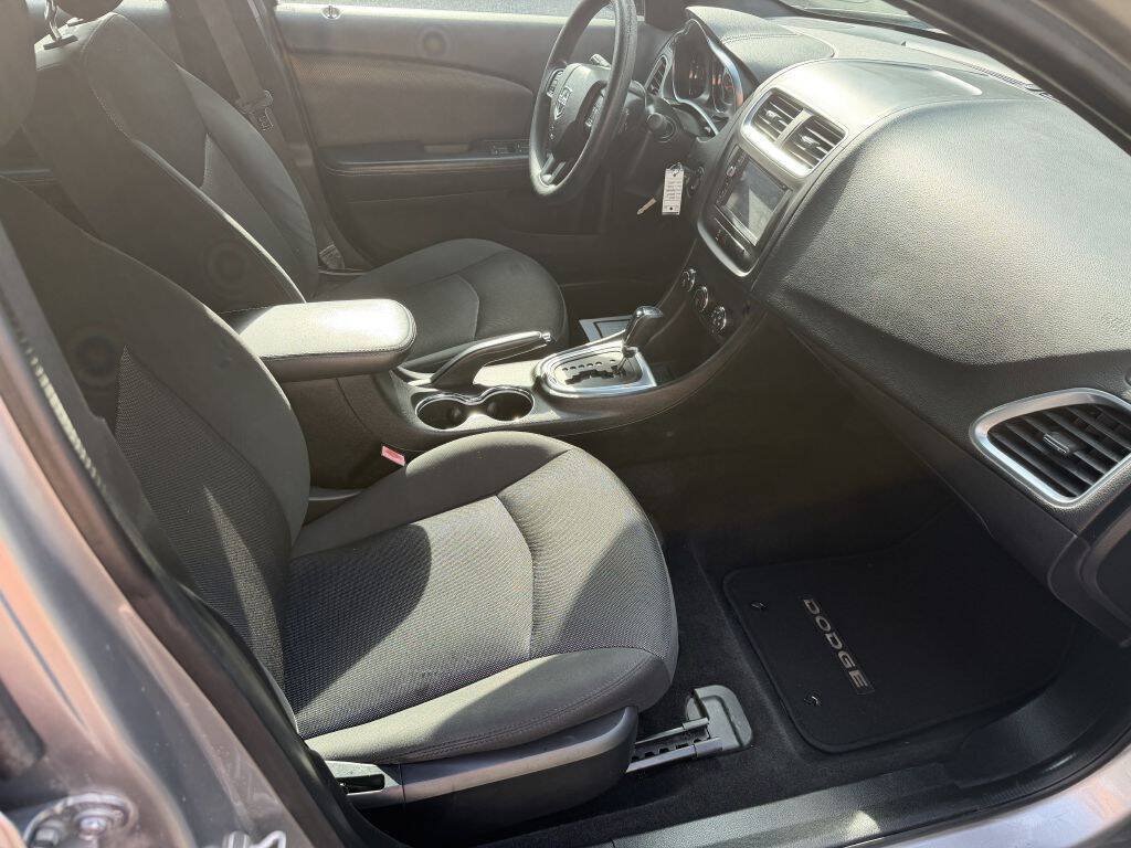 Used 2014 Dodge Avenger SE w/ Rallye Appearance Group FWD image 19