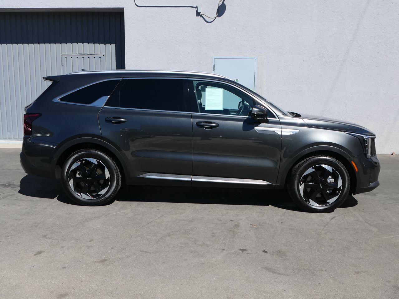 Used 2025 Kia Sorento SX Prestige AWD/4WD image 2