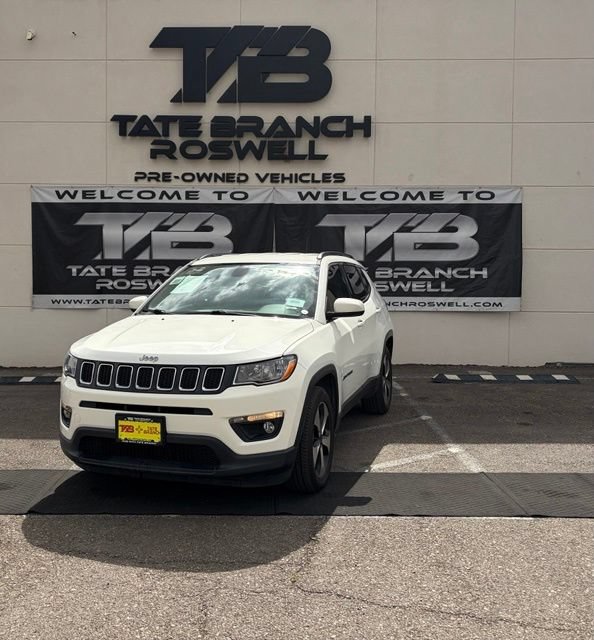 Used 2019 Jeep Compass Latitude w/ Popular Equipment Group FWD image 2