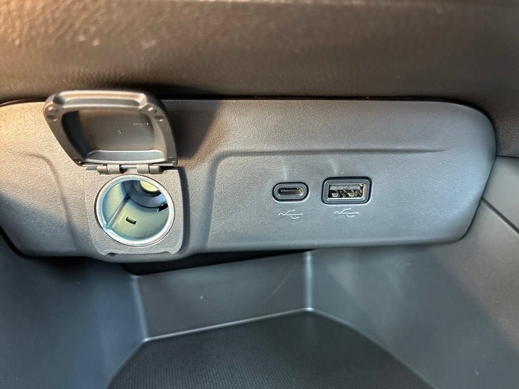New 2026 Chevrolet Trax LS w/ LS Convenience Package FWD image 11