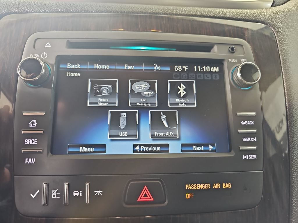 Used 2015 Chevrolet Traverse LT w/ Style and Technology Package FWD image 29
