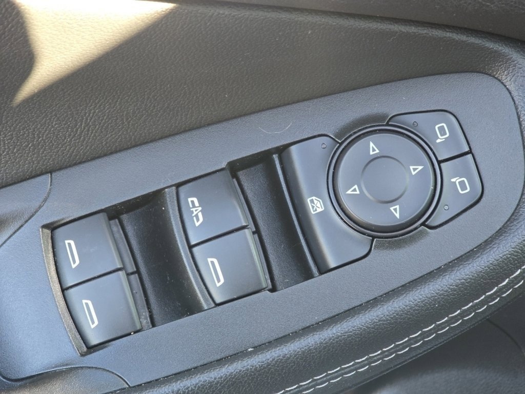 Used 2020 Buick Encore GX Select image 20