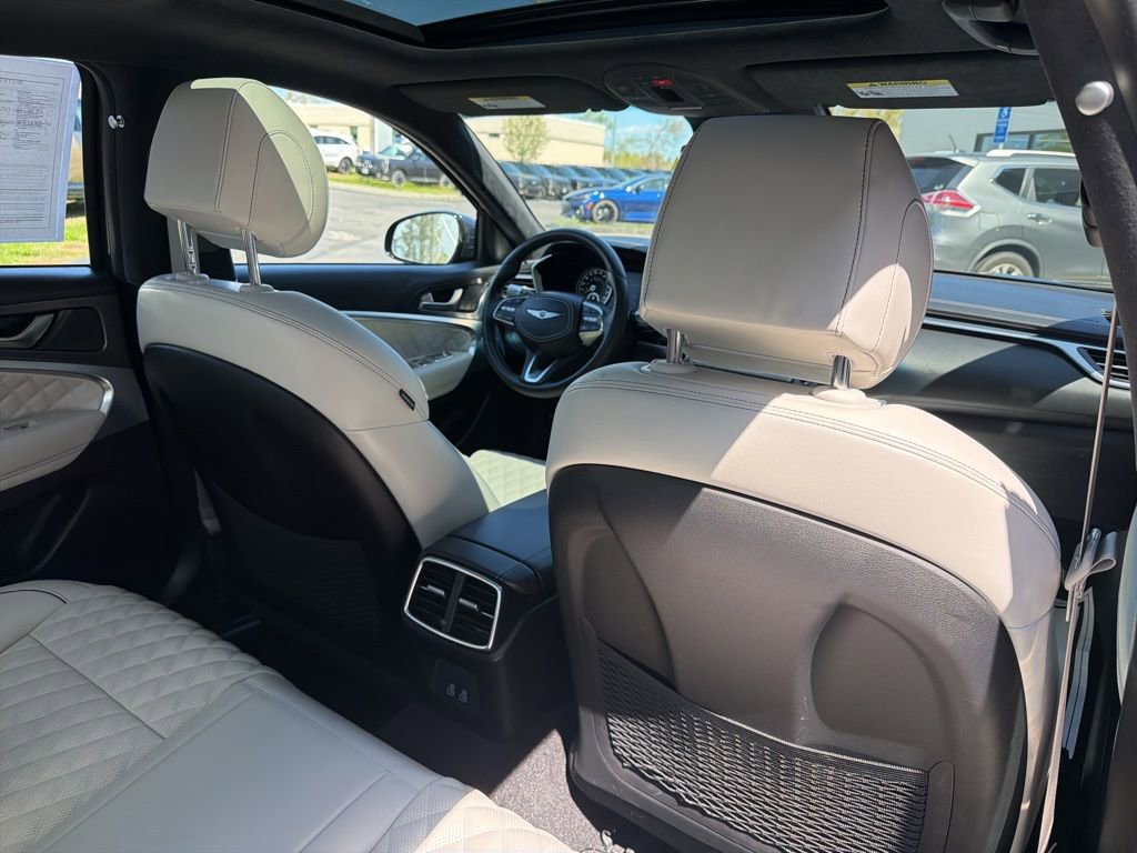 Used 2024 Genesis G70 3.3T Advanced w/ Sport Prestige Package AWD/4WD image 14