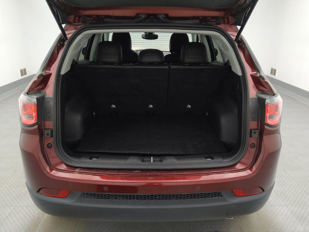 Used 2021 Jeep Compass Latitude AWD/4WD image 29