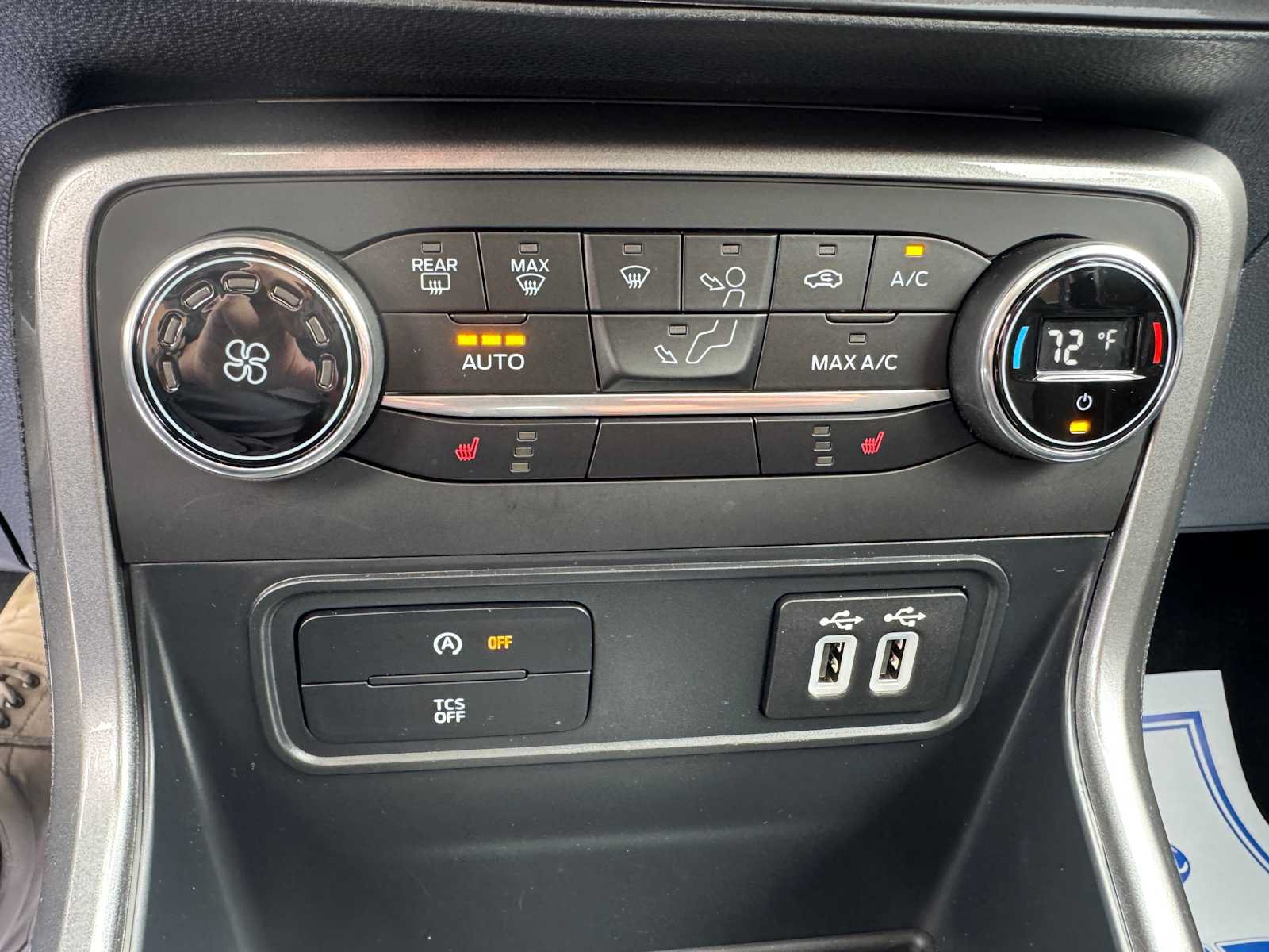 Used 2021 Ford EcoSport SE FWD image 3