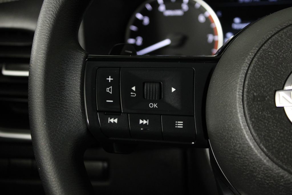 Certified 2022 Nissan Rogue SV FWD image 26