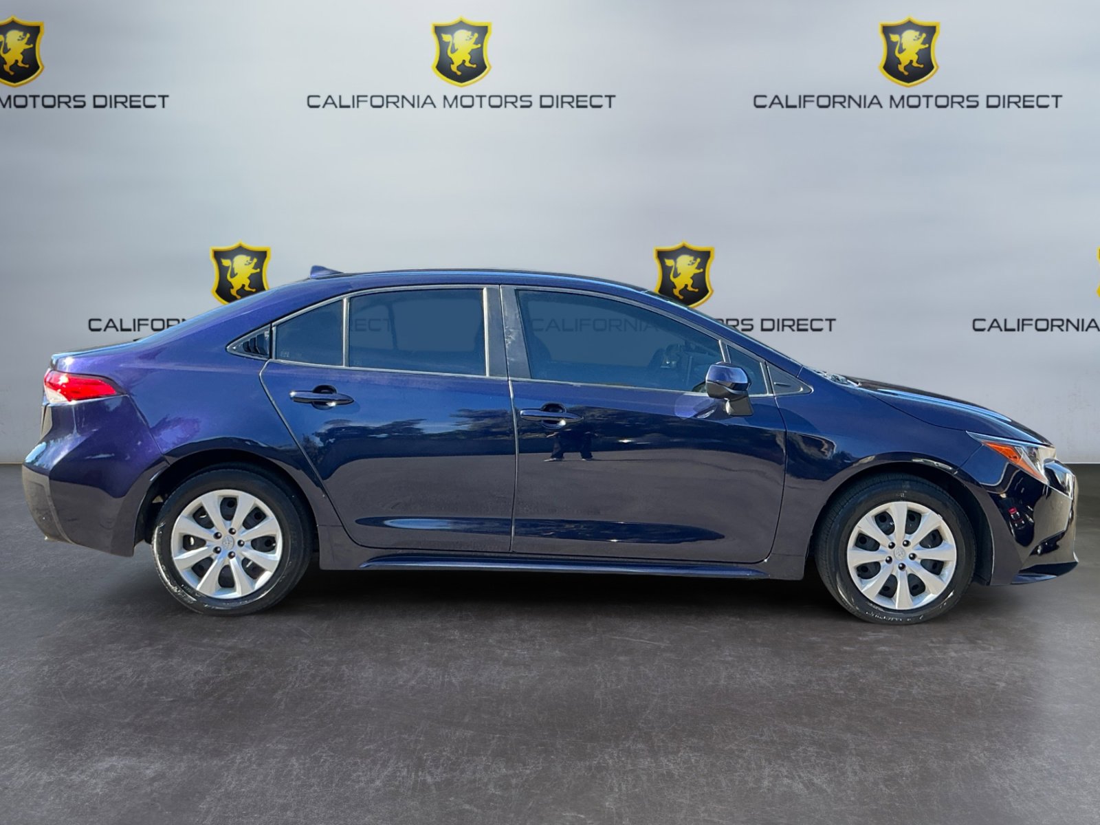 Used 2021 Toyota Corolla LE w/ Carpet Mat Package (TMS) image 4