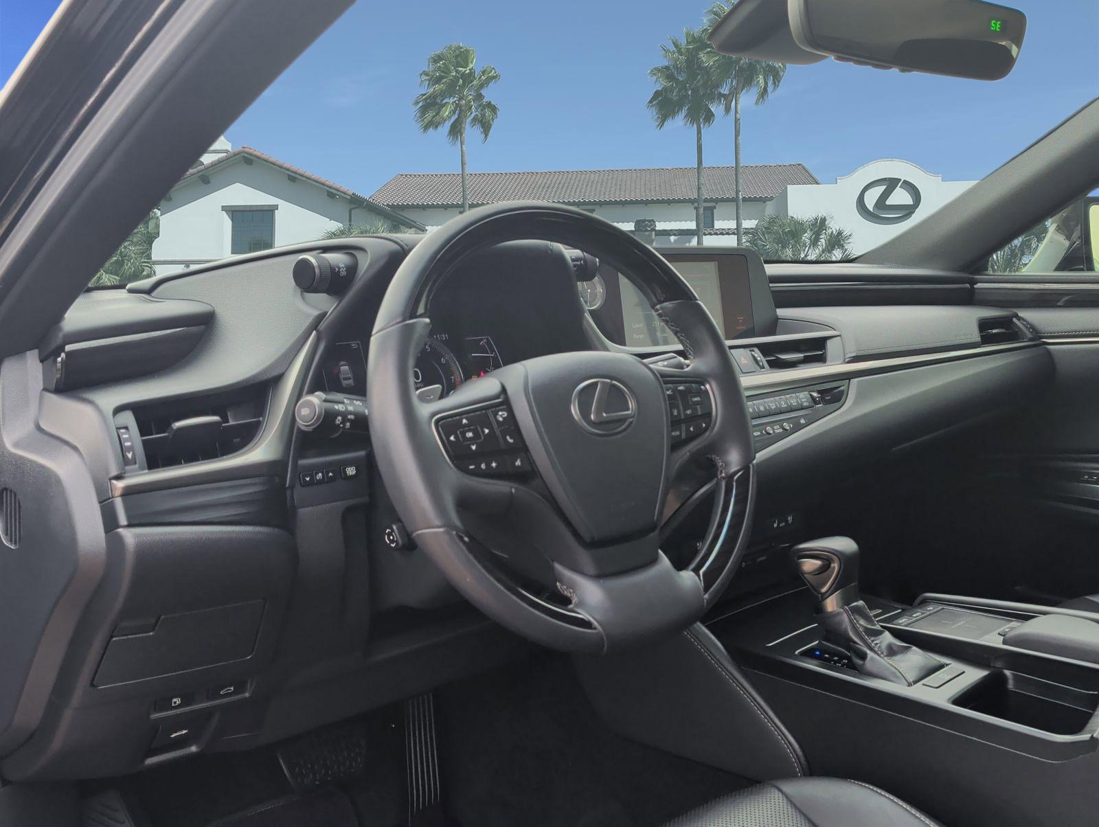 Certified 2020 Lexus ES 350 w/ Premium Package FWD image 12