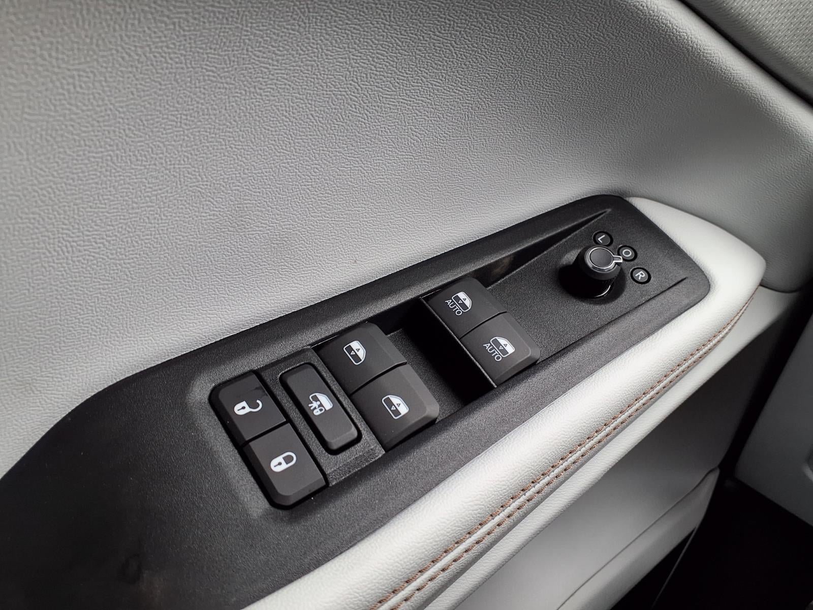 Used 2026 Jeep Cherokee Overland w/ Advanced Pro Tech Group AWD/4WD image 20