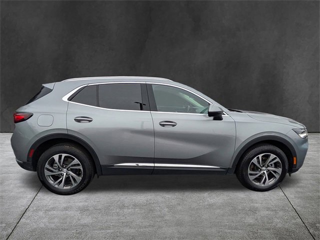 Used 2023 Buick Envision Essence image 3