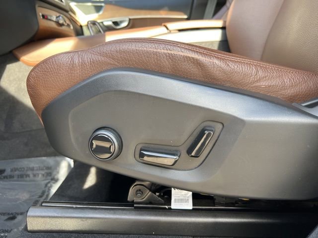Certified 2024 Volvo XC90 B5 Plus image 30