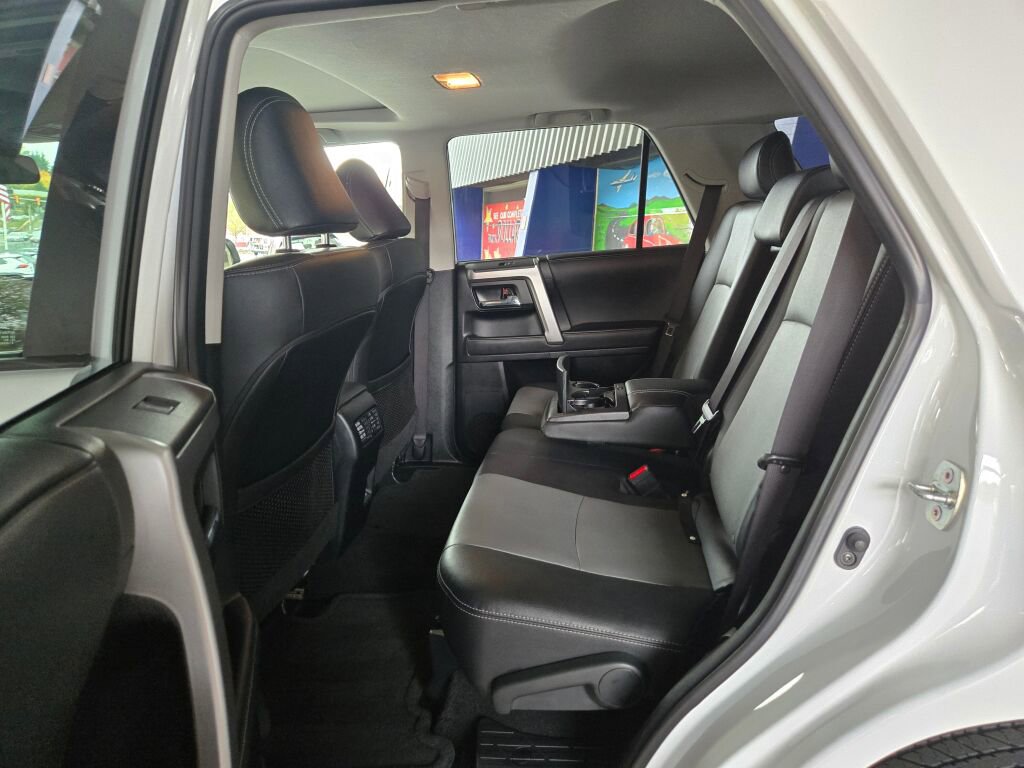 Used 2024 Toyota 4Runner SR5 Premium w/ Moonroof Package image 10