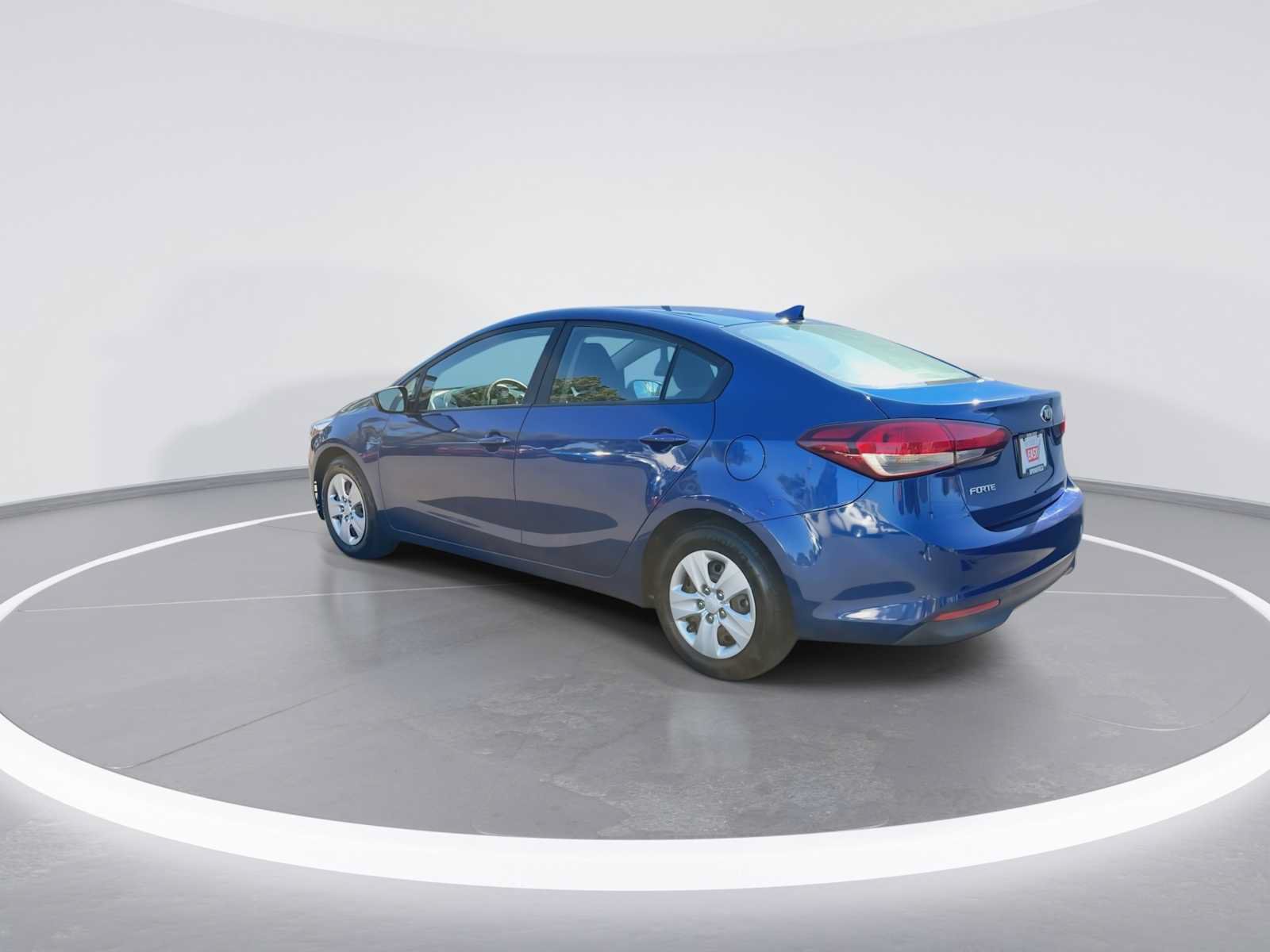 Used 2017 Kia Forte LX w/ LX Popular Package FWD image 6