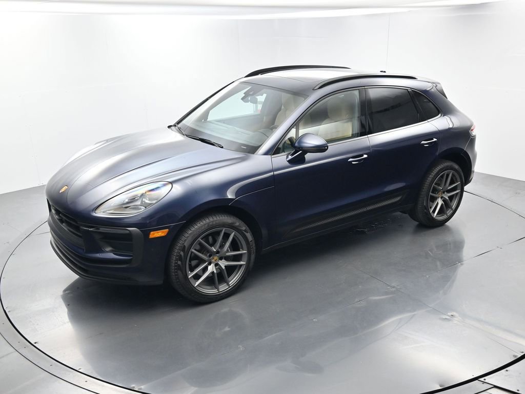Certified 2023 Porsche Macan Turbo AWD/4WD image 31
