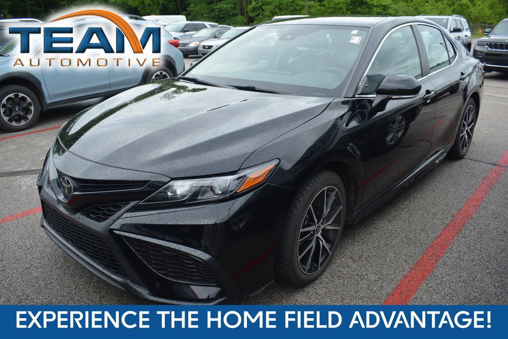Used 2023 Toyota Camry SE w/ Convenience Package FWD image 1