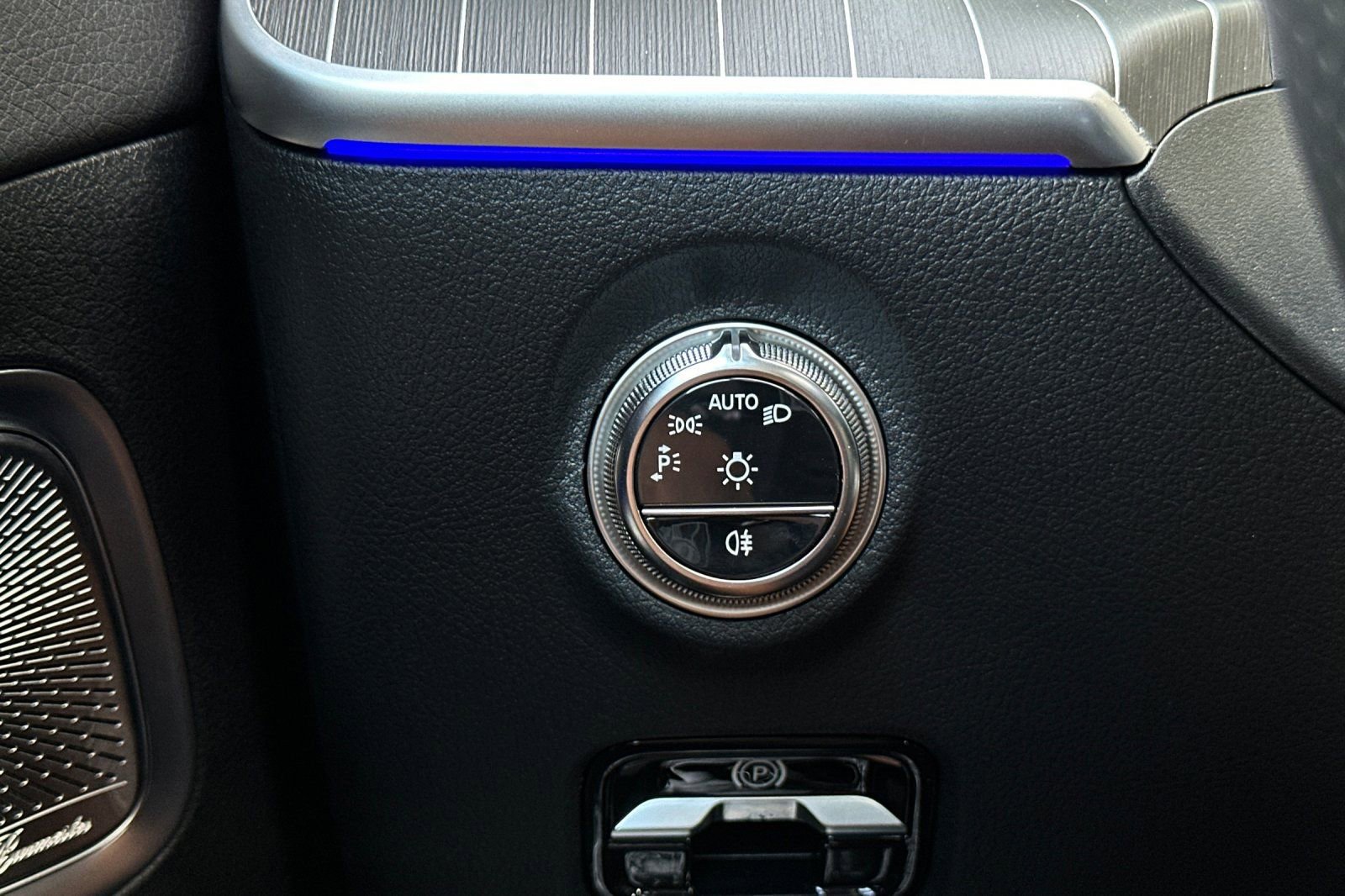 New 2025 Mercedes-Benz C 300 Sedan image 29