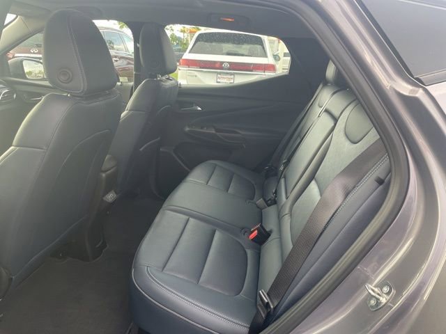 Used 2023 Chevrolet Bolt EUV Premier w/ Sun & Sound Package FWD image 7
