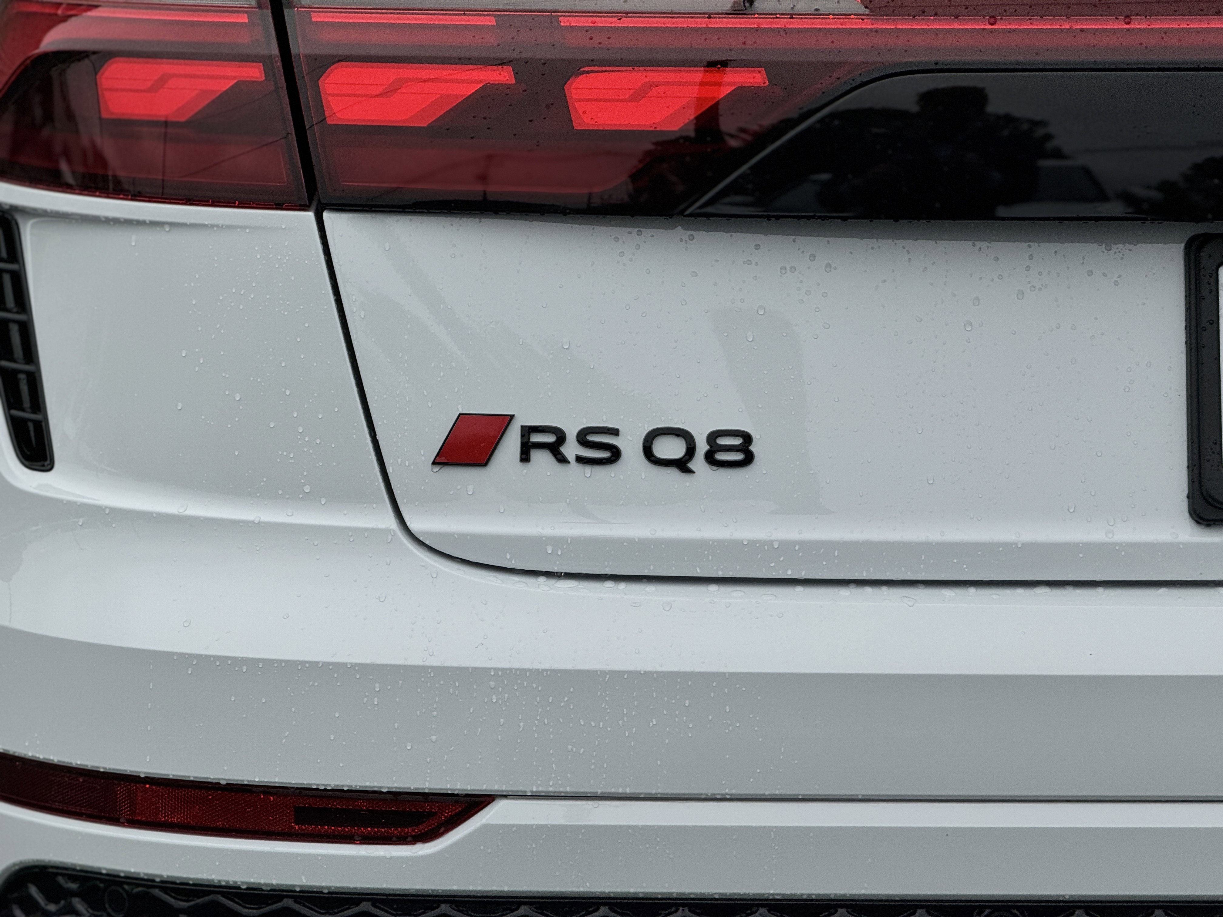 New 2025 Audi RS Q8 performance image 9
