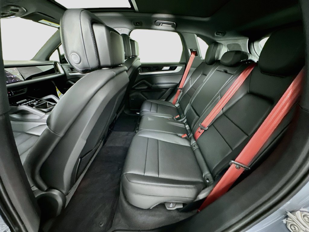 New 2026 Porsche Cayenne AWD/4WD image 24