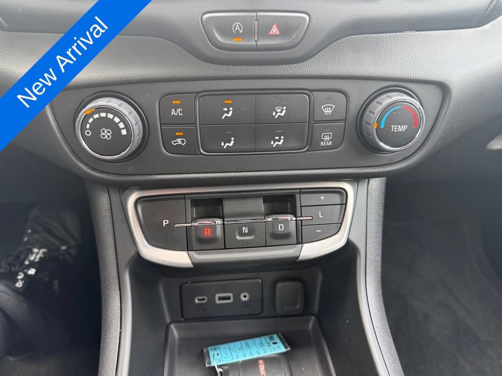 Used 2022 GMC Terrain SLE FWD image 16