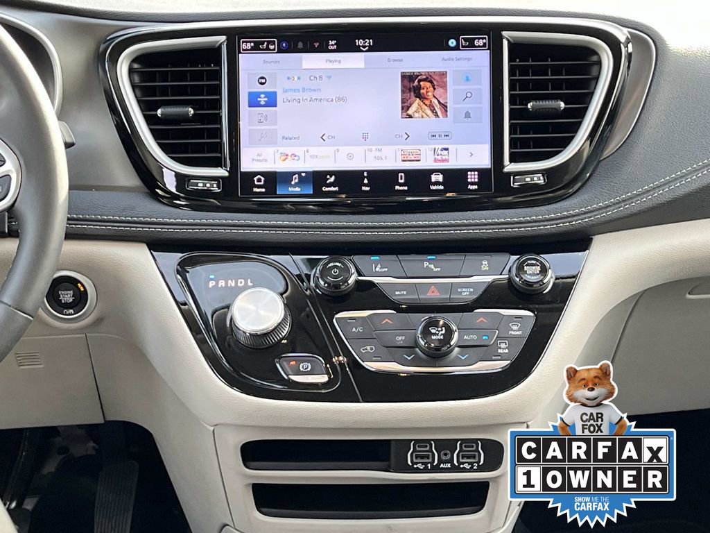 Used 2024 Chrysler Pacifica Select image 15