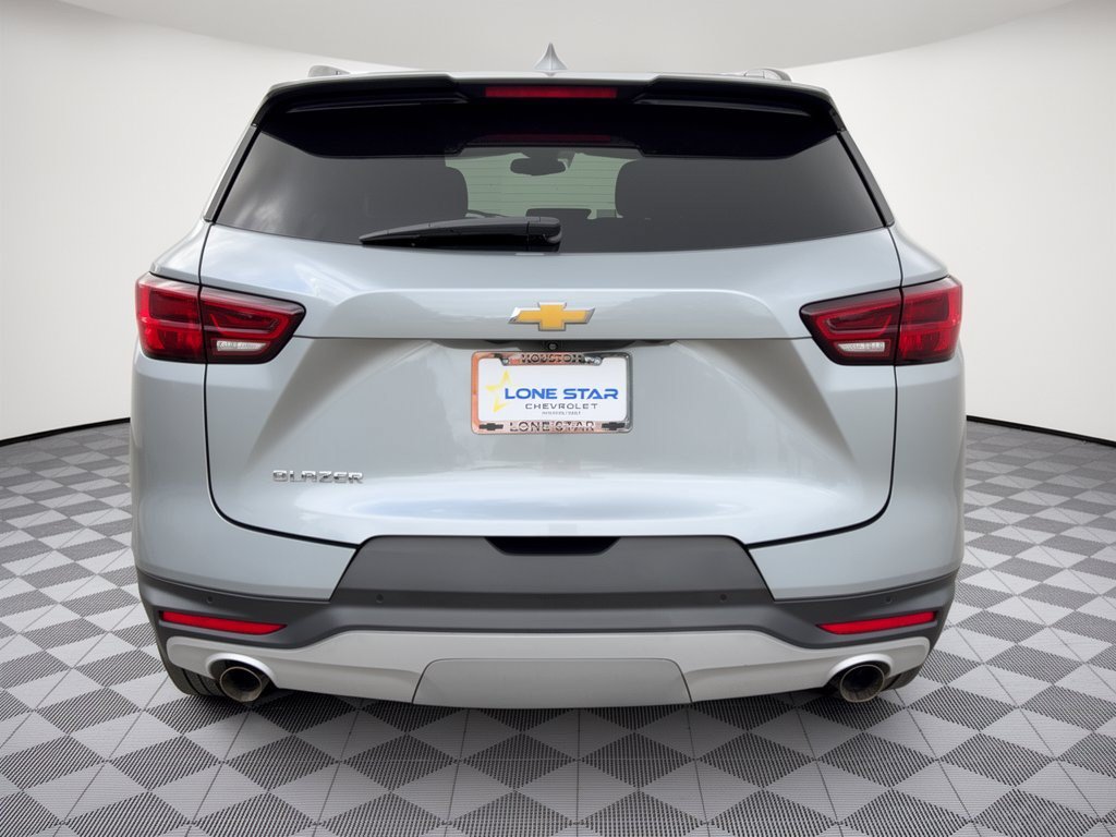 Certified 2024 Chevrolet Blazer LT w/ Convenience Package FWD image 11