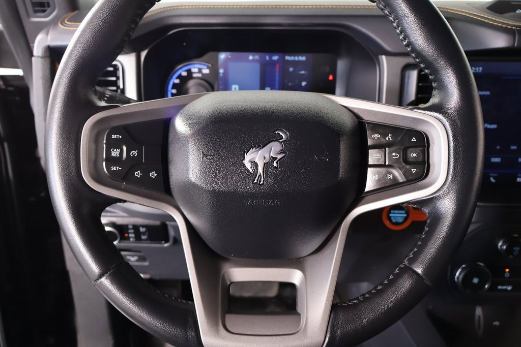 Used 2024 Ford Bronco Badlands image 3