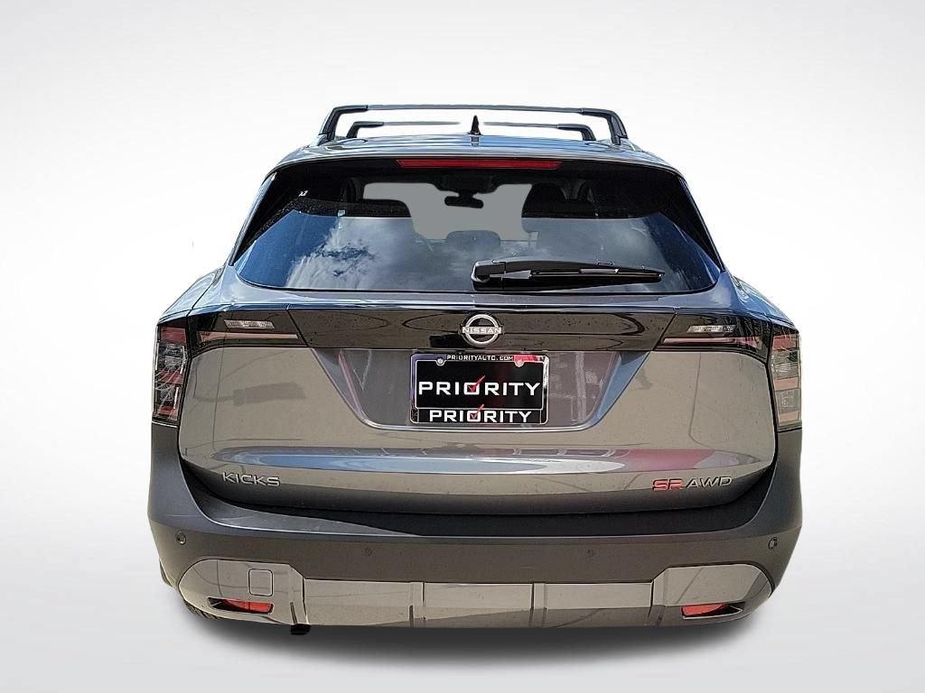 New 2026 Nissan Kicks SR w/ Cold Weather Package AWD/4WD image 4