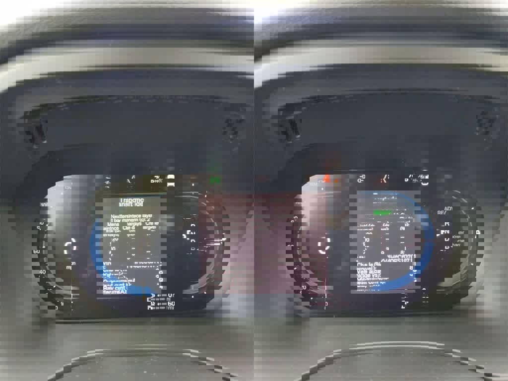 Used 2025 Volvo XC60 T8 Plus w/ Protection Package Premier image 24