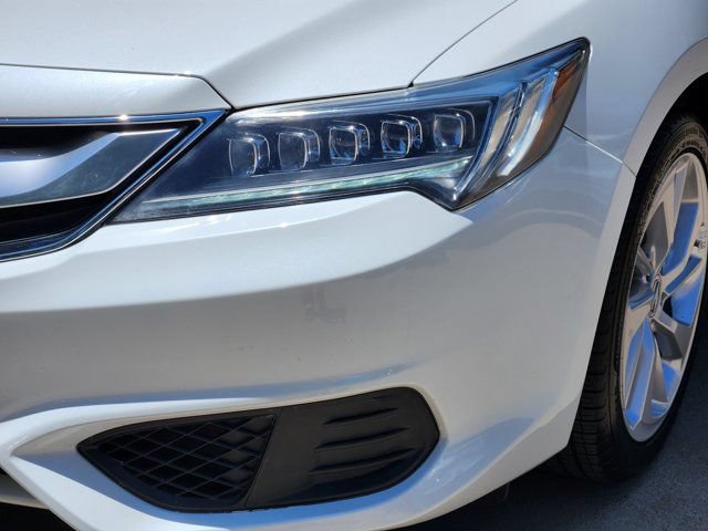 Used 2018 Acura ILX FWD image 9