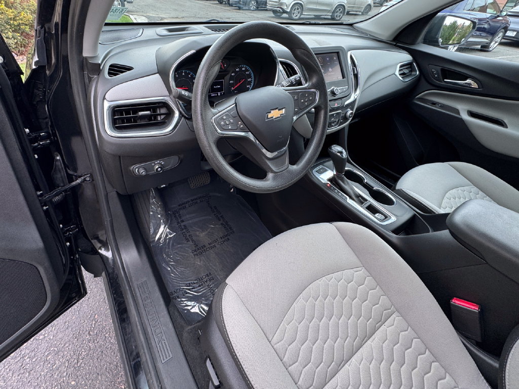 Used 2020 Chevrolet Equinox LS AWD/4WD image 22