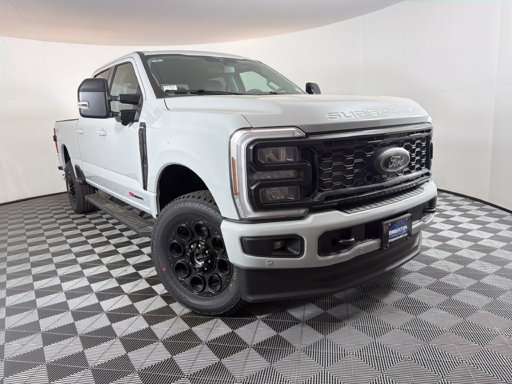 New 2026 Ford F350 Lariat w/ Black Appearance Package