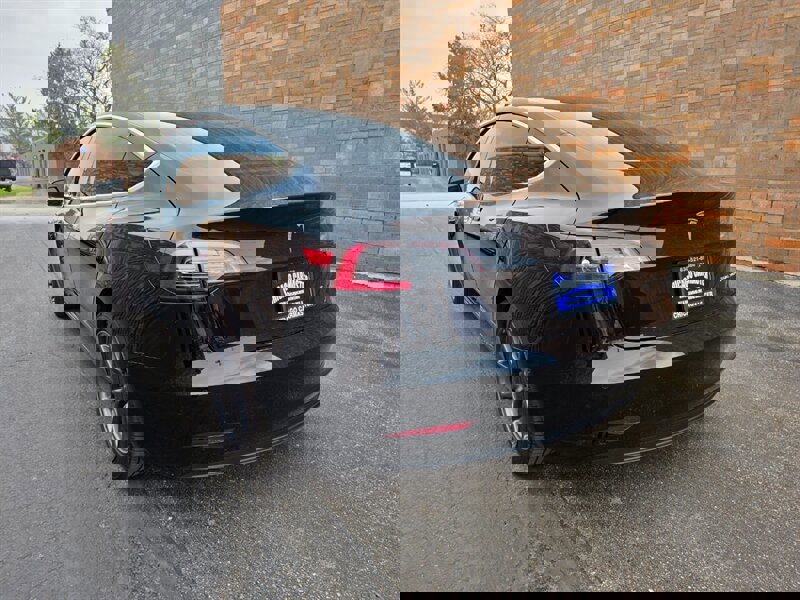 Used 2018 Tesla Model 3 Long Range image 4