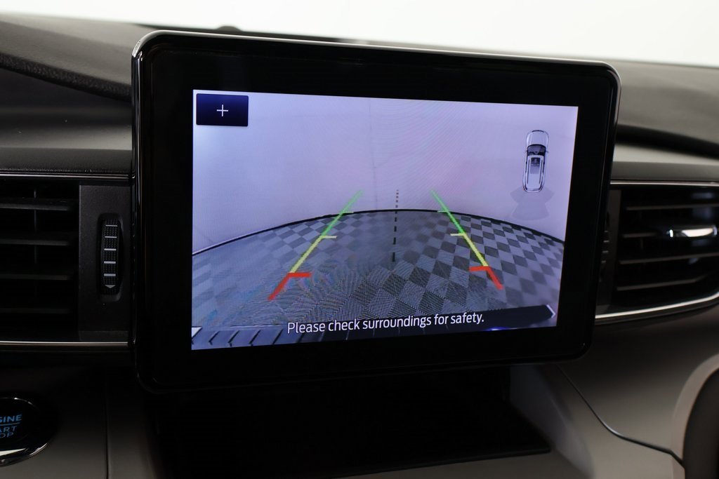 Used 2023 Ford Explorer XLT w/ Equipment Group 202A image 6