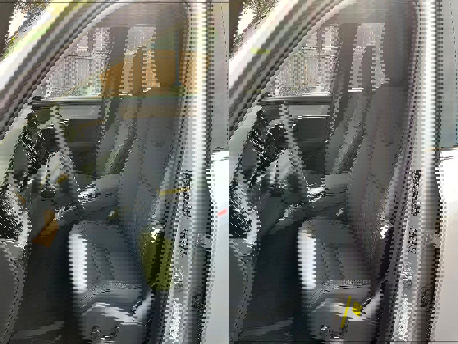 New 2026 Volvo XC90 B5 Plus w/ Protection Package AWD/4WD image 11