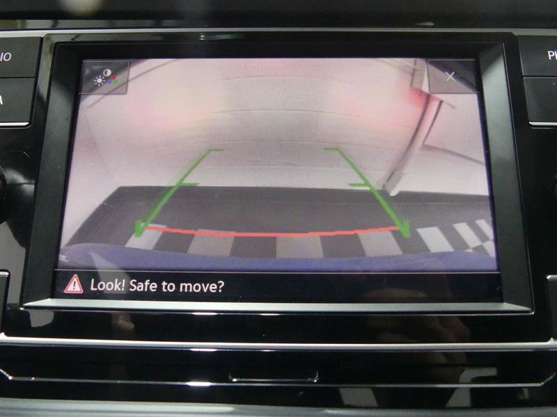 Used 2024 Volkswagen Jetta SE FWD image 13