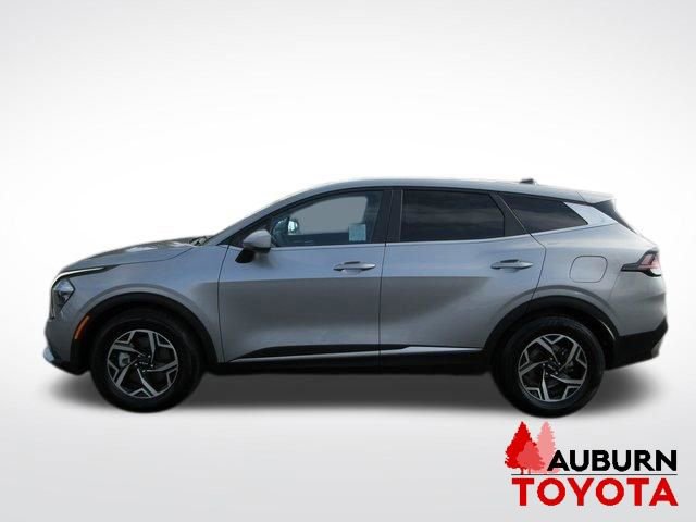 Used 2023 Kia Sportage LX image 7