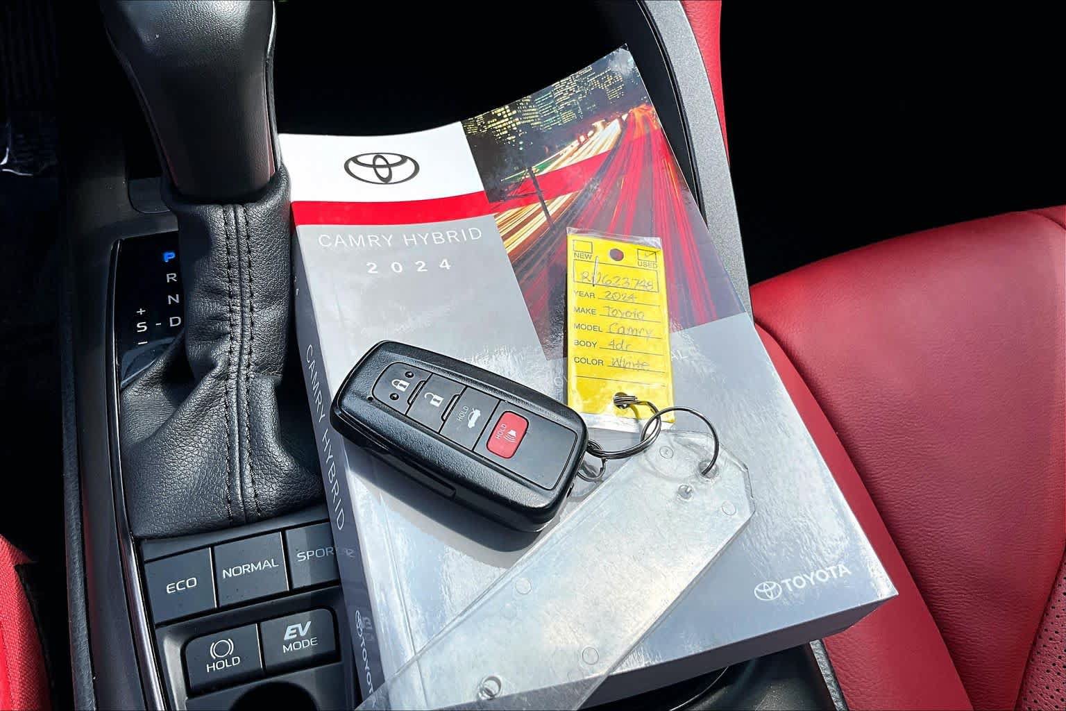 Used 2024 Toyota Camry XSE w/ Cold Weather Package FWD image 15