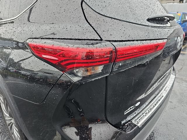 Used 2021 Toyota Highlander Platinum FWD image 37