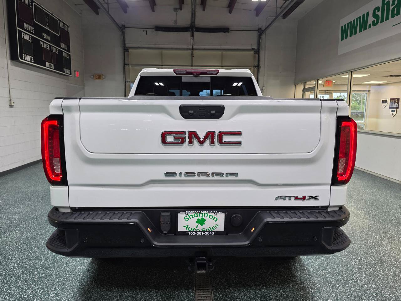 Used 2024 GMC Sierra 1500 AT4X AWD/4WD image 6