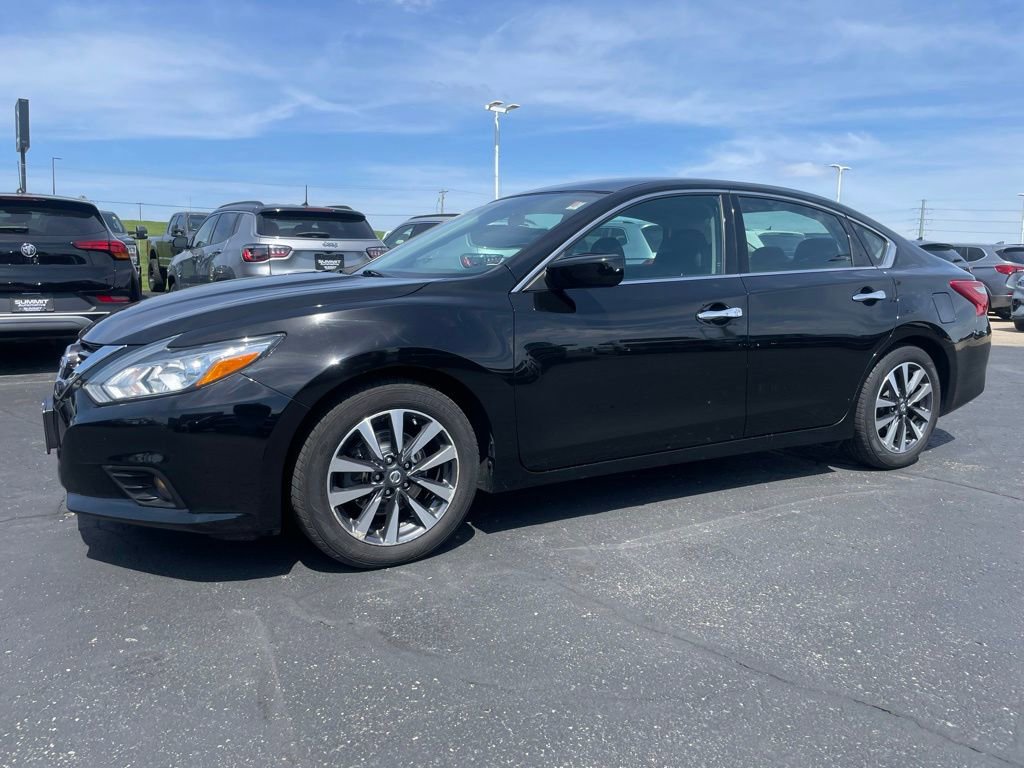 Used 2017 Nissan Altima 2.5 SV FWD image 6