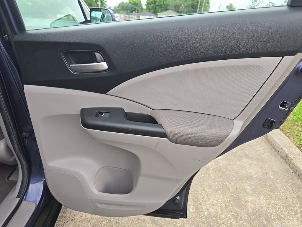 Used 2013 Honda CR-V LX image 29