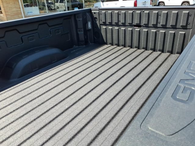 New 2026 GMC Sierra 2500 AT4 w/ Technology Package AWD/4WD image 23