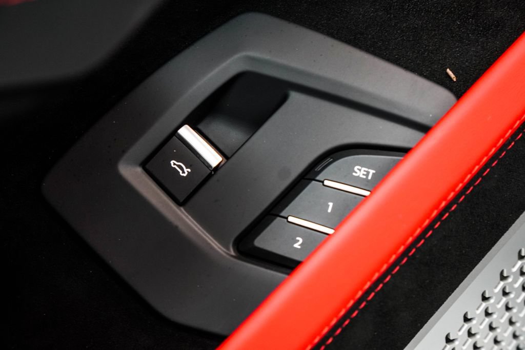 Used 2024 Lamborghini Urus Performante AWD/4WD image 44