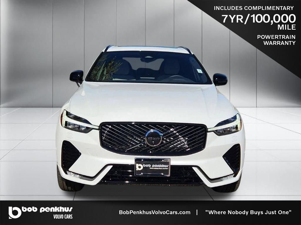 New 2026 Volvo XC60 B5 Plus w/ Protection Package Premier AWD/4WD image 25